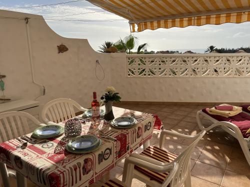 296d1f5a-669e-4a3c-8900-8f52a4033952