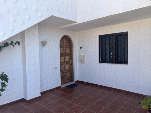 dad81ab2-d3b7-41e3-921f-e31da9617560